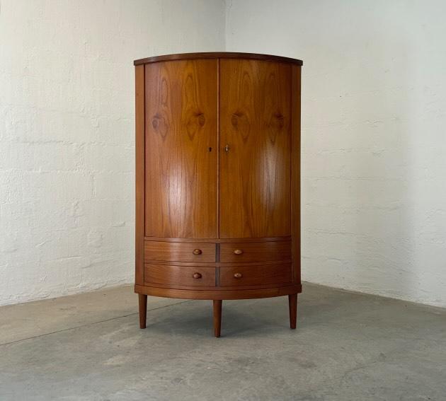 Corner cabinet - Mid Century Modern Adelaide