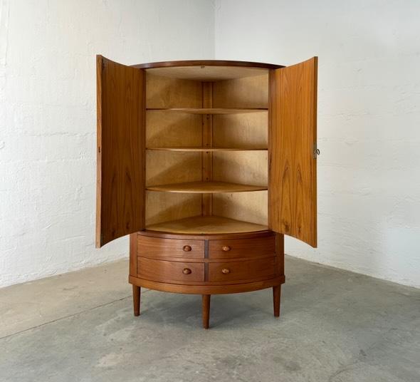 Corner cabinet - Mid Century Modern Adelaide