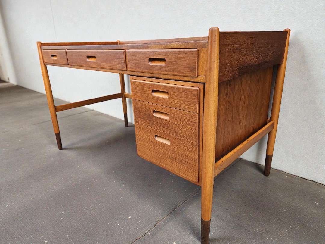 Mid Century Modern - Image