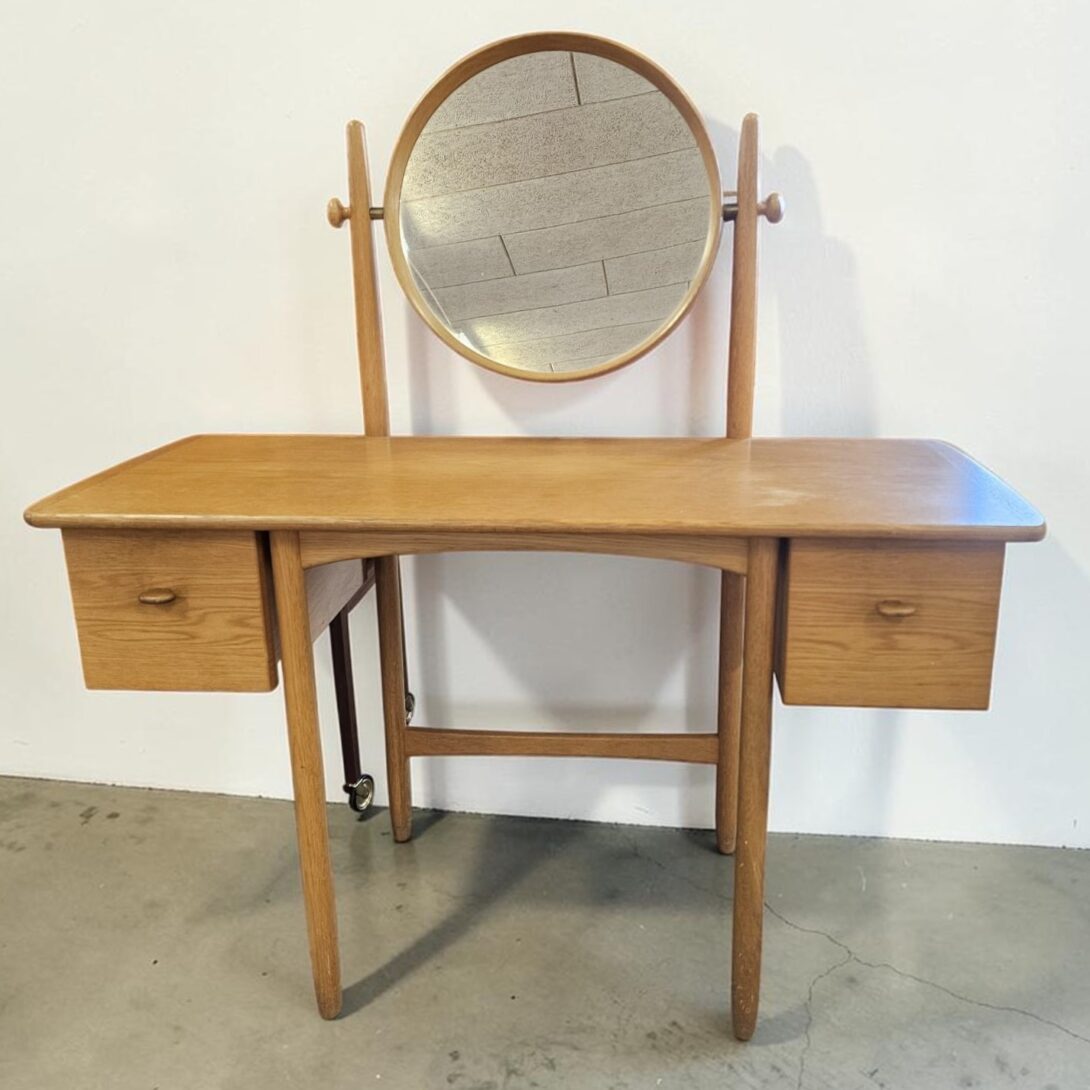 Mid Century Modern - Image