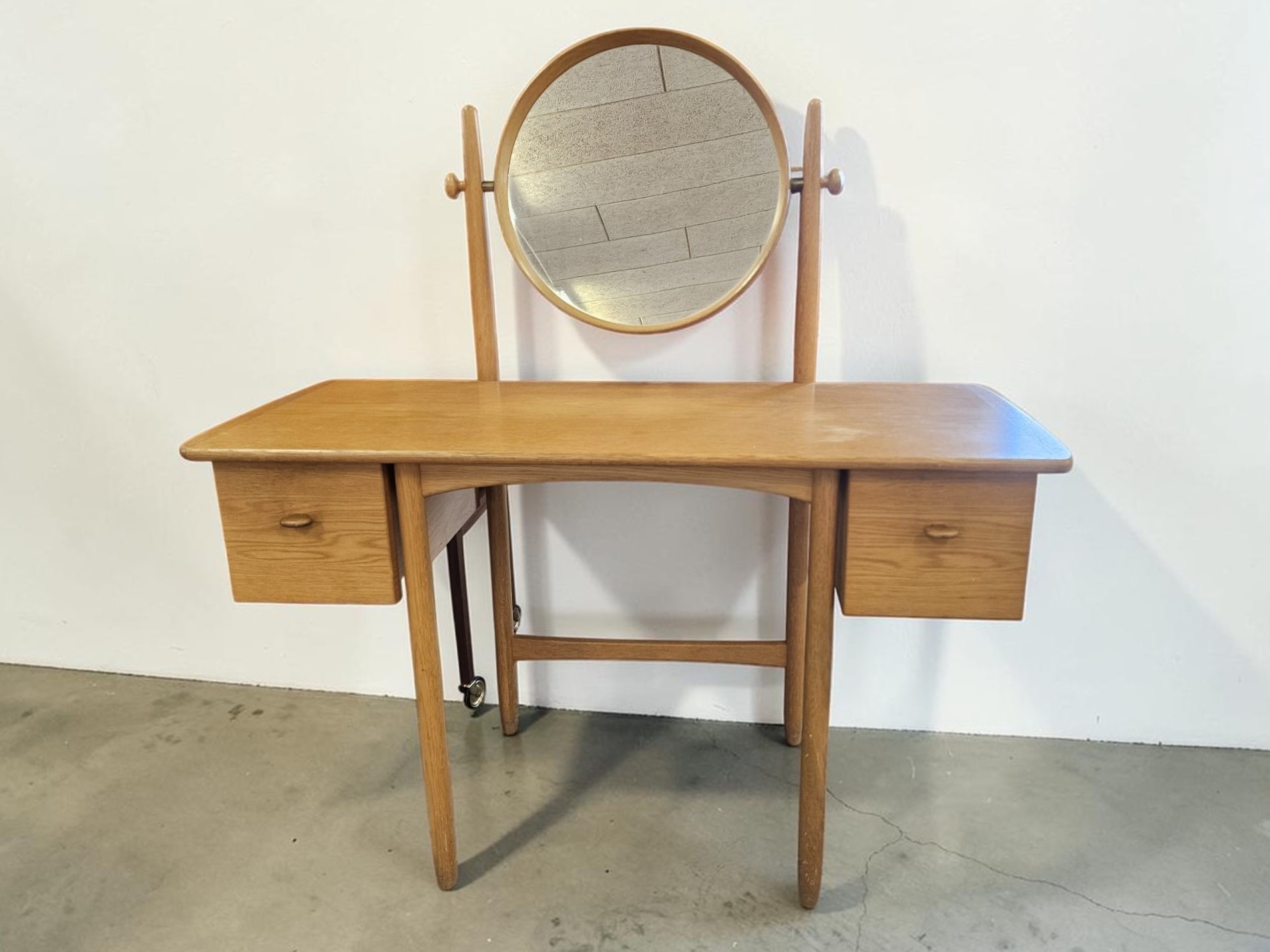 Mid Century Modern - Image