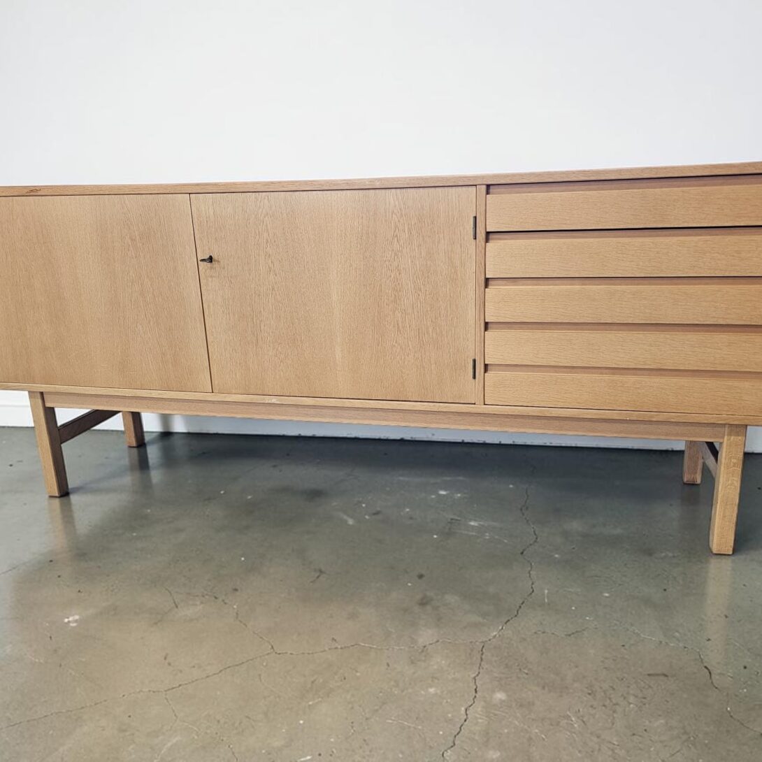 Mid Century Modern - Image