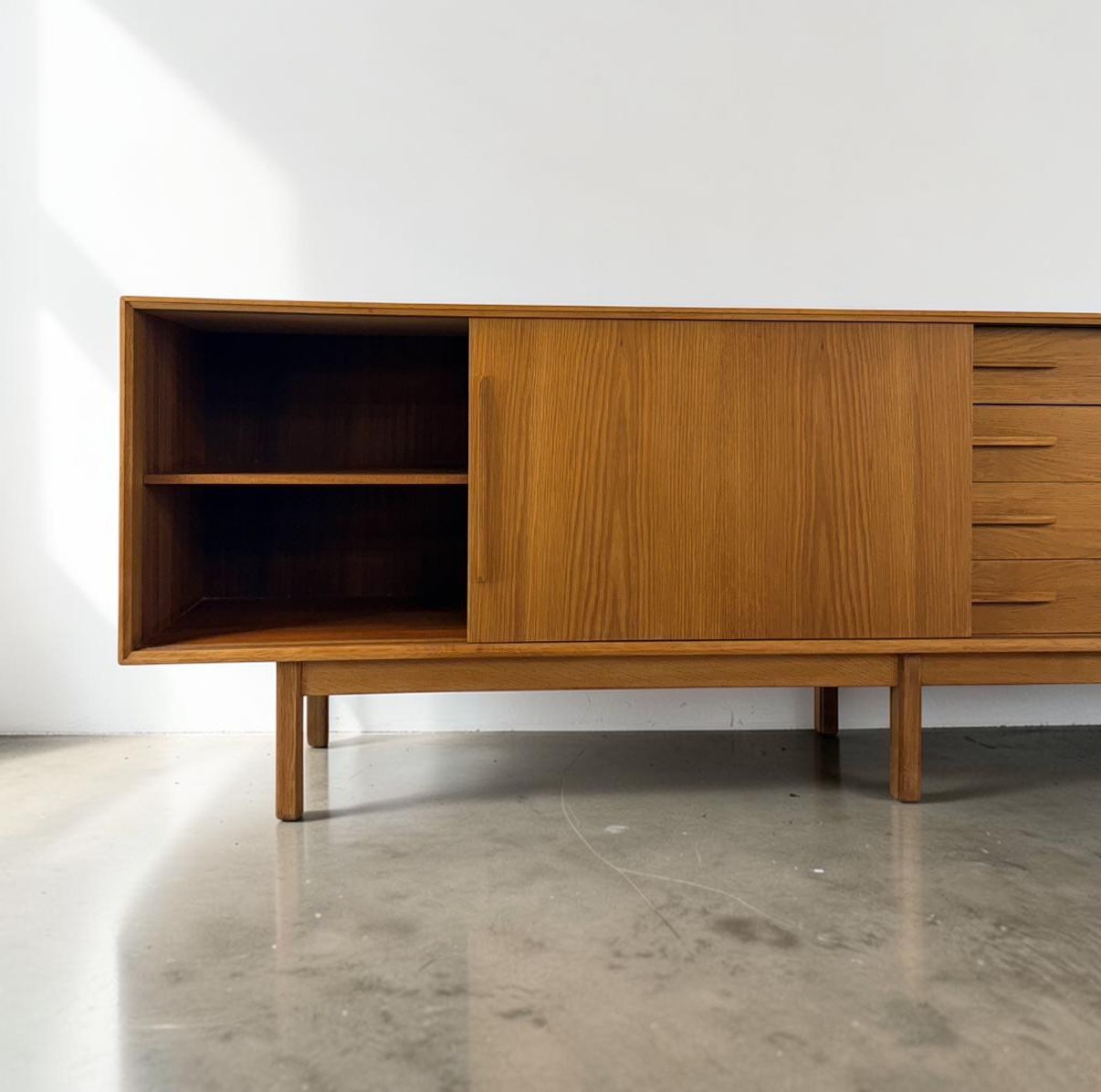 Mid Century Modern - Image