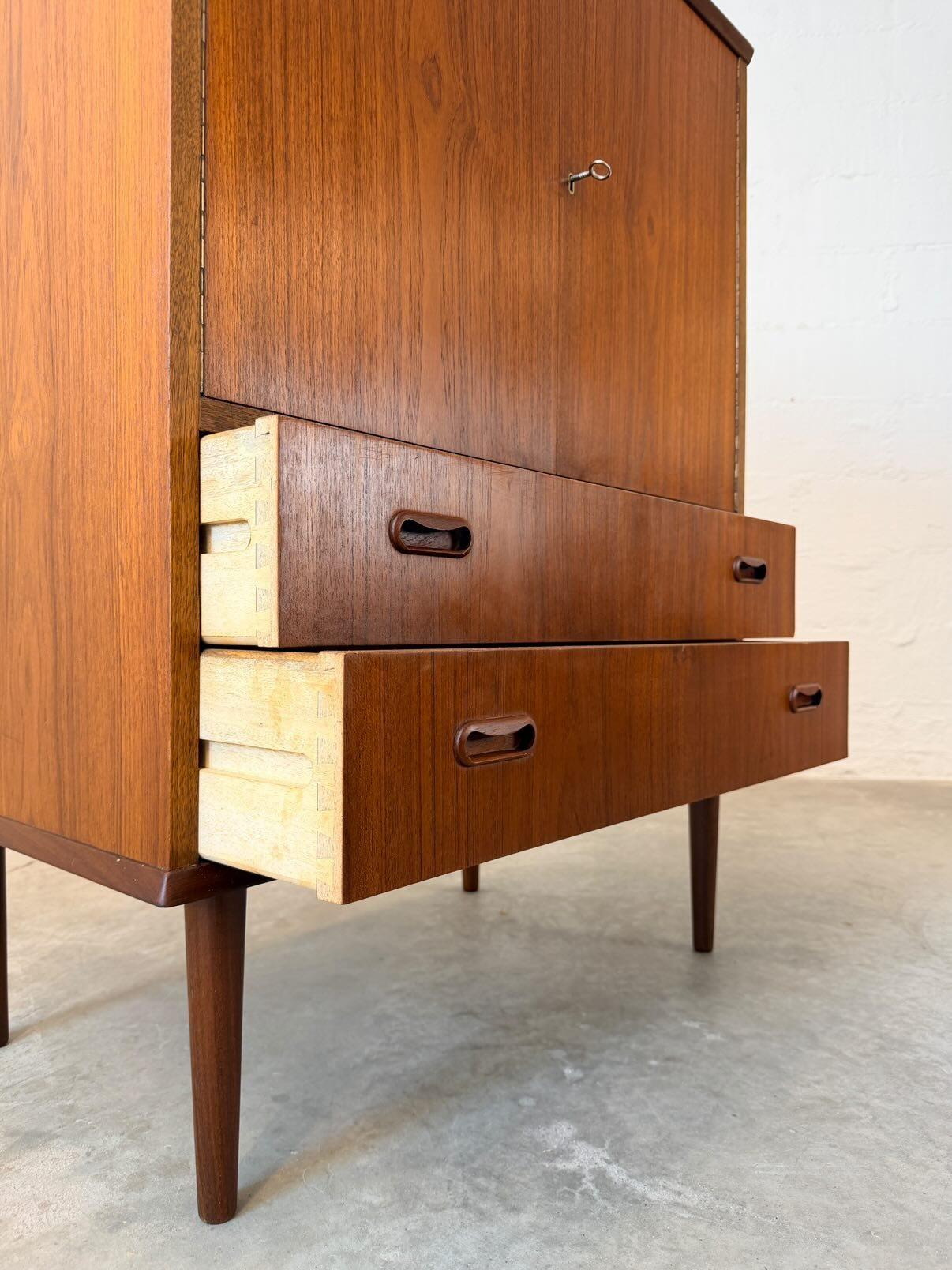 Mid Century Modern - Image
