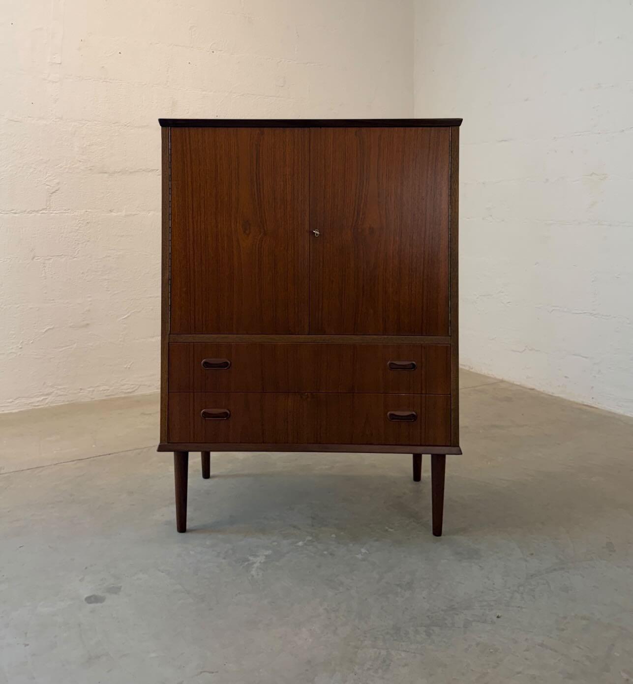 Mid Century Modern - Image