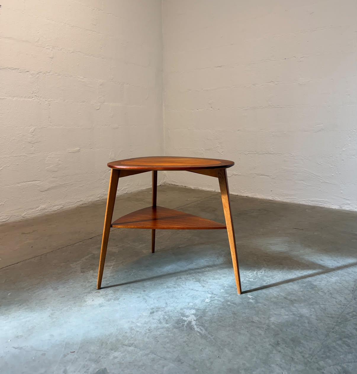 Mid Century Modern - Image