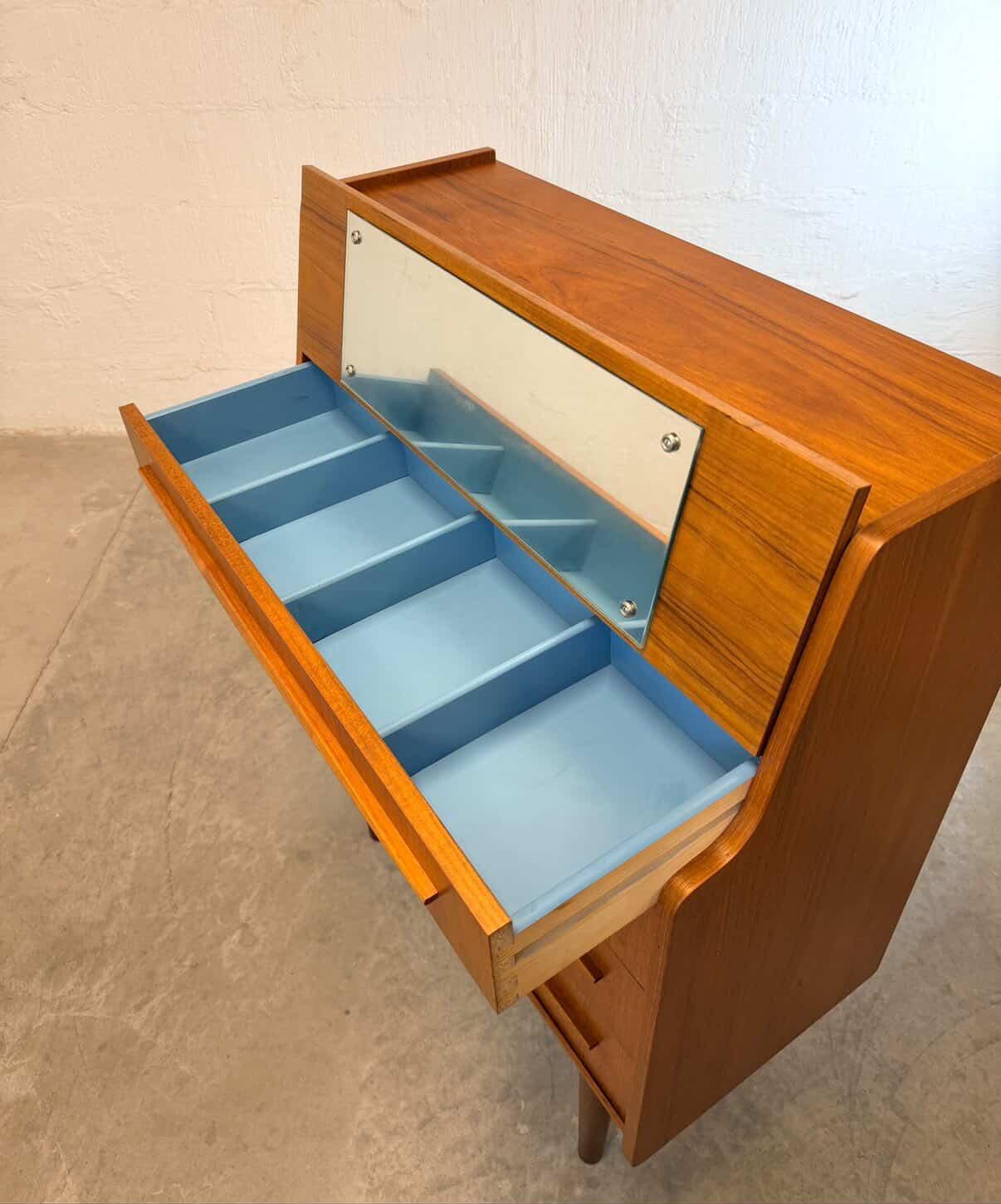 Mid Century Modern - Image