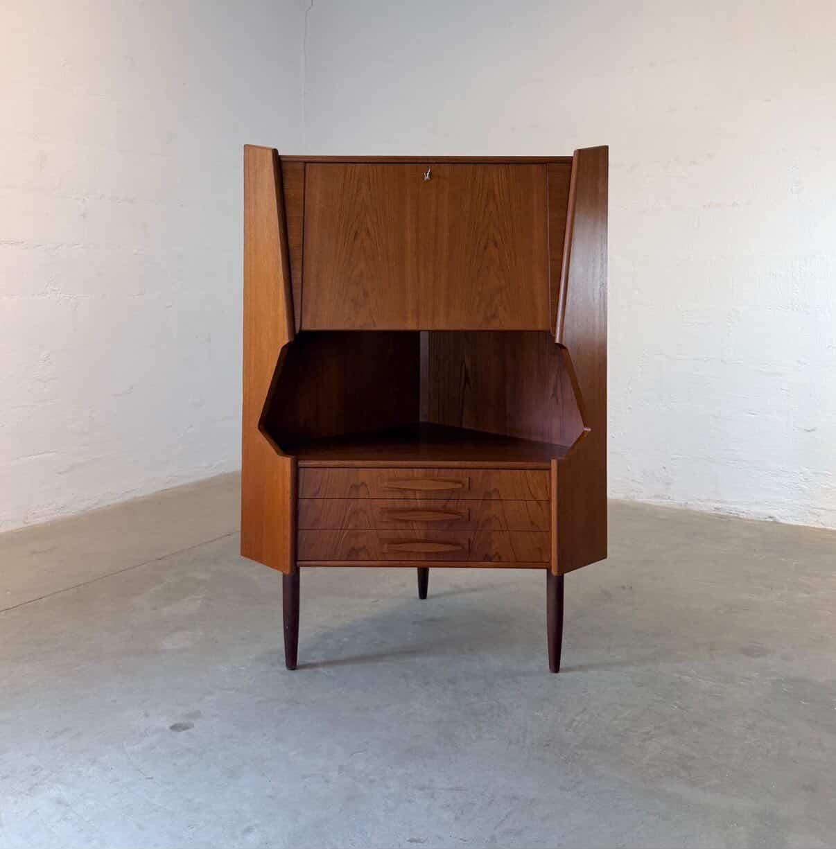 Mid Century Modern - Image
